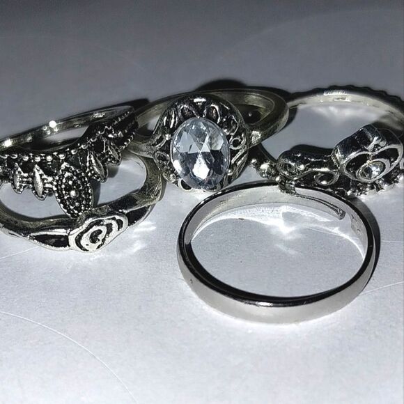 5pc stackable vintage ring set - Picture 10 of 11